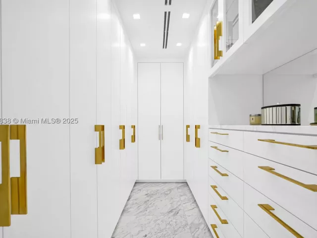 3-bedroom condo for sale in Bal Harbour - 9701 Collins Ave 2104S - MondialRealty