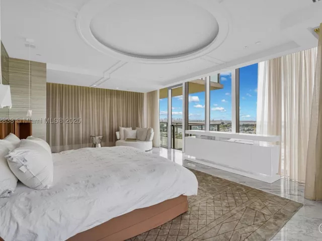 3-bedroom condo for sale in Bal Harbour - 9701 Collins Ave 2104S - MondialRealty