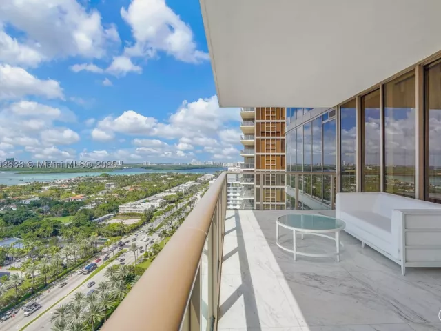3-bedroom condo for sale in Bal Harbour - 9701 Collins Ave 2104S - MondialRealty