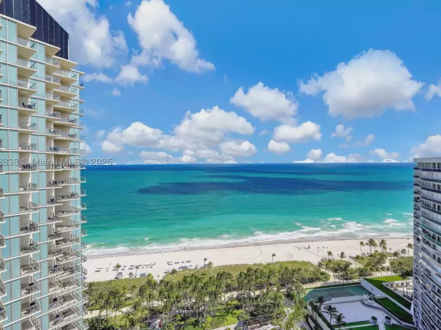 3-bedroom condo for sale in Bal Harbour - 9701 Collins Ave 2104S - MondialRealty