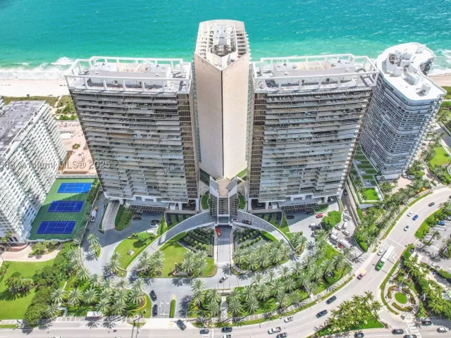 3-bedroom condo for sale in Bal Harbour - 9701 Collins Ave 2104S - MondialRealty