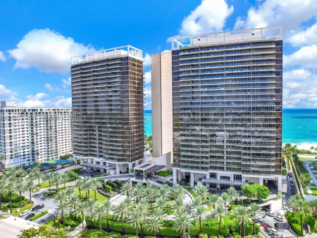 3-bedroom condo for sale in Bal Harbour - 9701 Collins Ave 2104S - MondialRealty