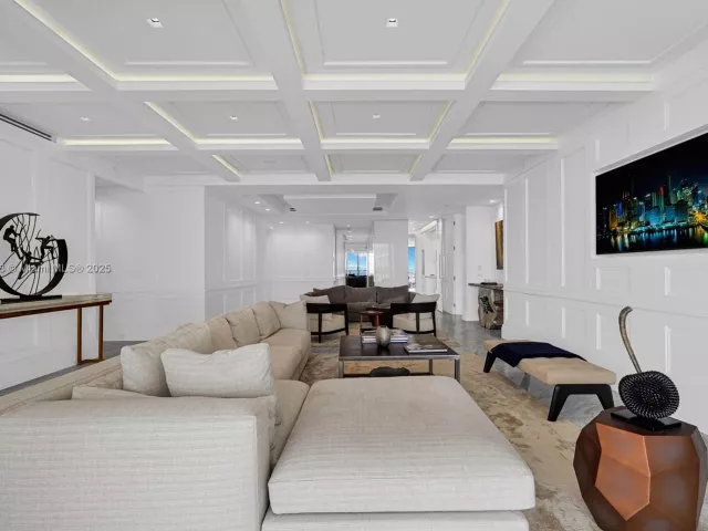 3-bedroom condo for sale in Bal Harbour - 9701 Collins Ave 2104S - MondialRealty