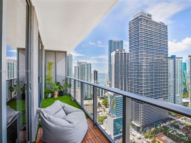 Apartment for rent  Unit #3205 - photo 6634984