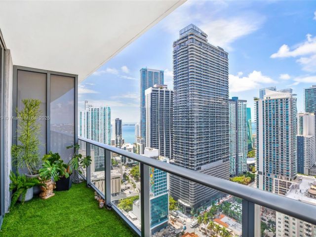 Apartment for rent  Unit #3205 - photo 6634985