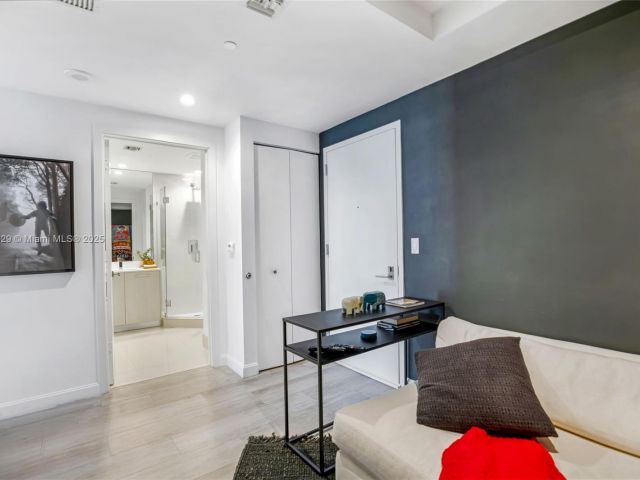 Apartment for rent  Unit #3205 - photo 6634987