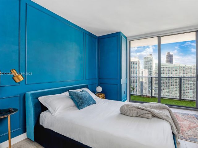 Apartment for rent  Unit #3205 - photo 6635001