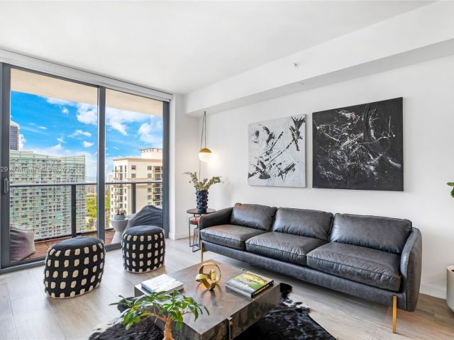 Apartment for rent  Unit #3205 - photo 6635002