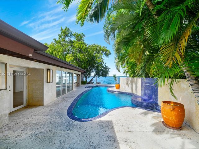 Home for sale at 444 W Rivo Alto Dr - photo 6632750