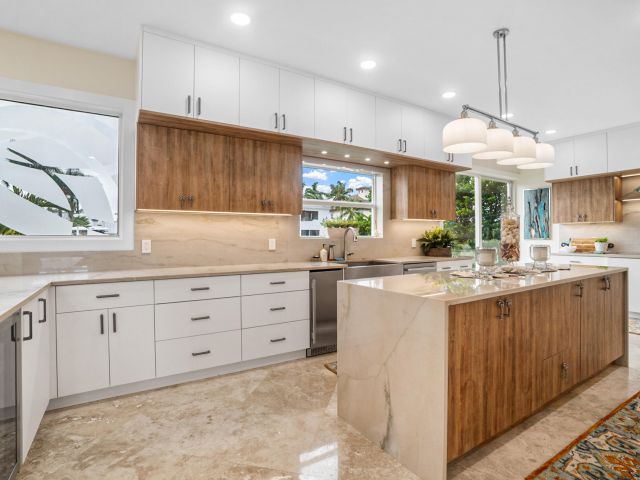 Home for sale at 968 Hyacinth Drive - photo 6656723