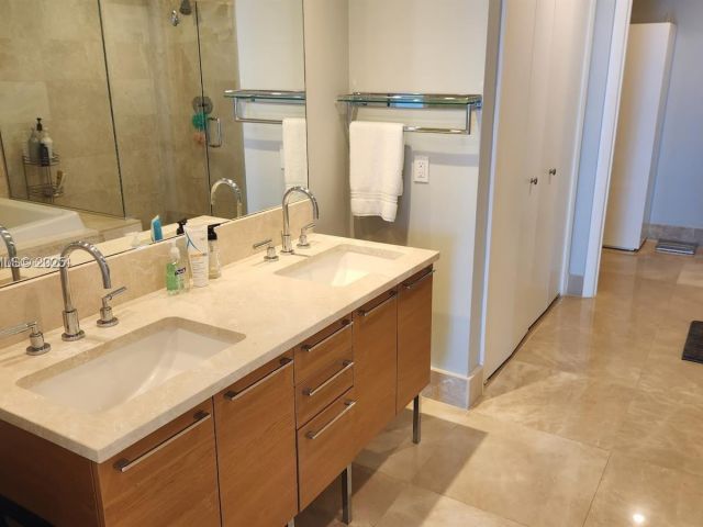 Apartment for rent  Unit #3705 - photo 6636042