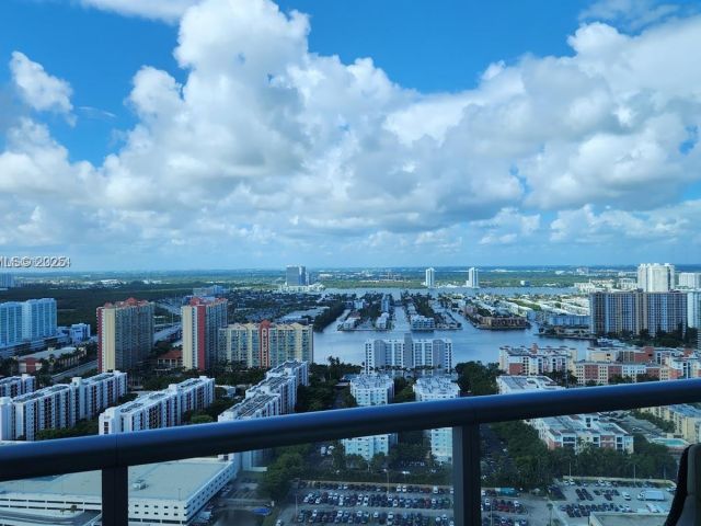 Apartment for rent  Unit #3705 - photo 6636058