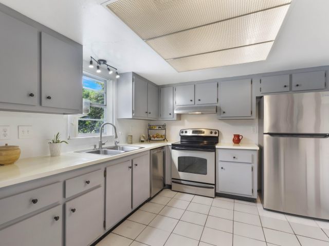 Home for sale at 101 N Sequoia Drive N - photo 6656409