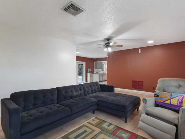 Home for sale at 101 N Sequoia Drive N - photo 6656415