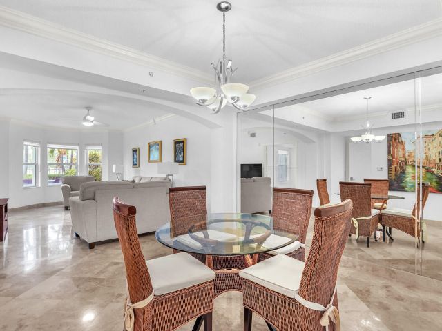 Home for rent at 2051 SE 3rd Street Th7 - photo 6642960