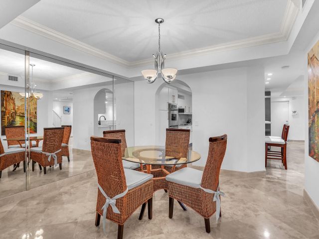 Home for rent at 2051 SE 3rd Street Th7 - photo 6642962