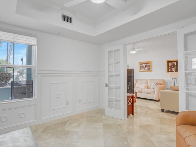 Home for rent at 2051 SE 3rd Street Th7 - photo 6642964