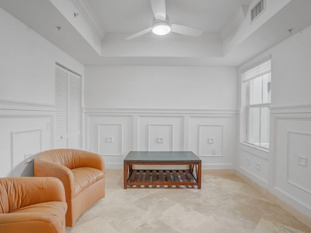 Home for rent at 2051 SE 3rd Street Th7 - photo 6642965