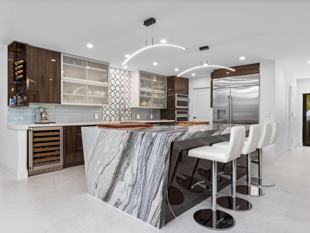 Home for sale at 843 NE Mulberry Drive - photo 6643996