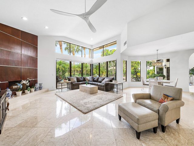 Home for sale at 4976 Bocaire Boulevard - photo 6649908