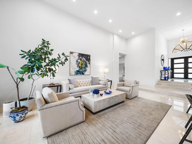 Home for sale at 4976 Bocaire Boulevard - photo 6649916