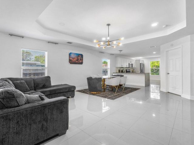 Home for sale at 625 Forest Hill Boulevard - photo 6637330