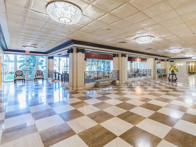 3-bedroom condo for sale in Hallandale Beach - 2030 S Ocean Dr 1127 - MondialRealty