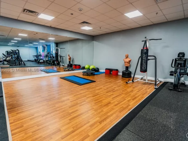 3-bedroom condo for sale in Hallandale Beach - 2030 S Ocean Dr 1127 - MondialRealty