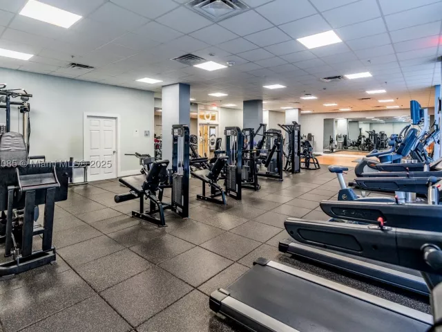 3-bedroom condo for sale in Hallandale Beach - 2030 S Ocean Dr 1127 - MondialRealty