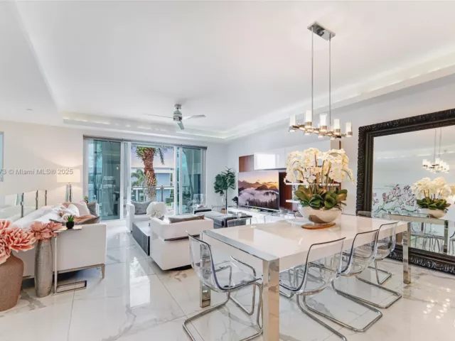 4-bedroom home for sale in Lauderdale By The Sea - 259 Shore Ct - MondialRealty