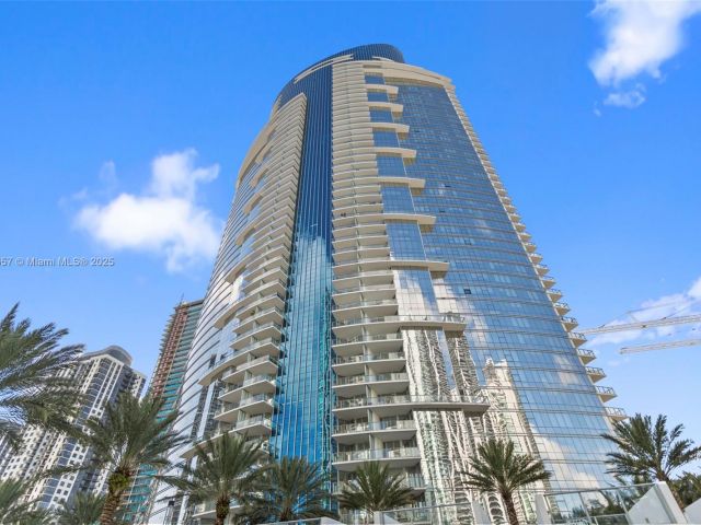 Apartment for sale  Unit #3707 - photo 6640616