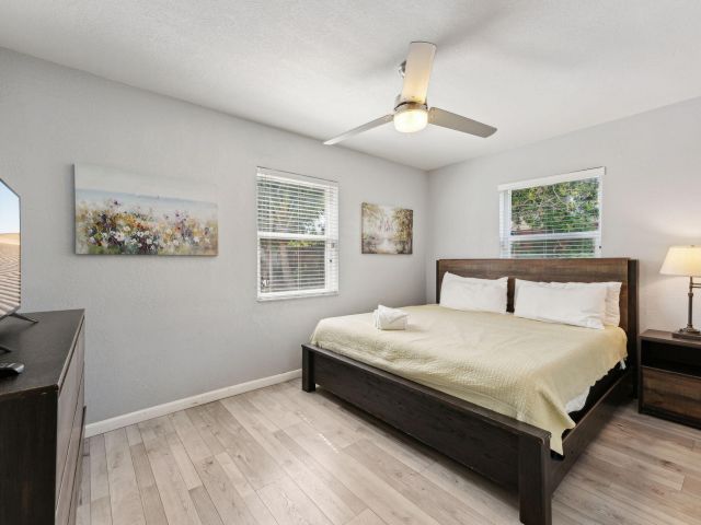 Home for sale at 1631 N Andrews Square - photo 6642344