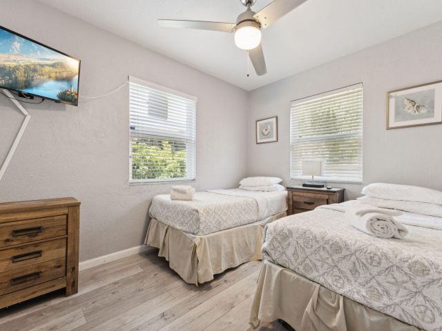 Home for sale at 1631 N Andrews Square - photo 6642348