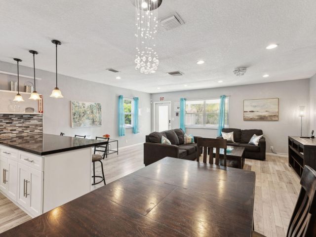 Home for sale at 1631 N Andrews Square - photo 6642349