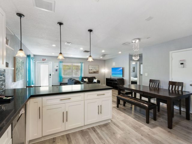 Home for sale at 1631 N Andrews Square - photo 6642351