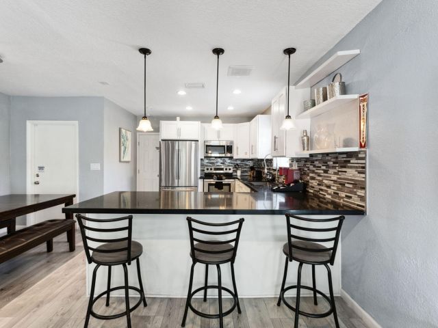 Home for sale at 1631 N Andrews Square - photo 6642354