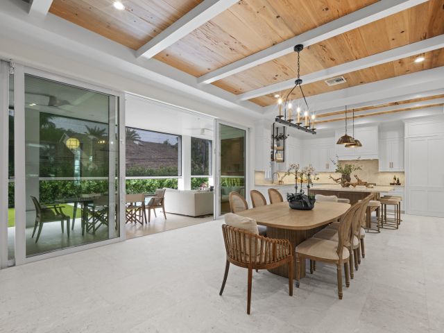 Home for sale at 1114 Vista Del Mar Drive N - photo 6637520