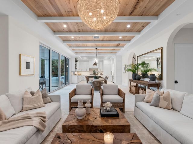 Home for sale at 1114 Vista Del Mar Drive N - photo 6637523