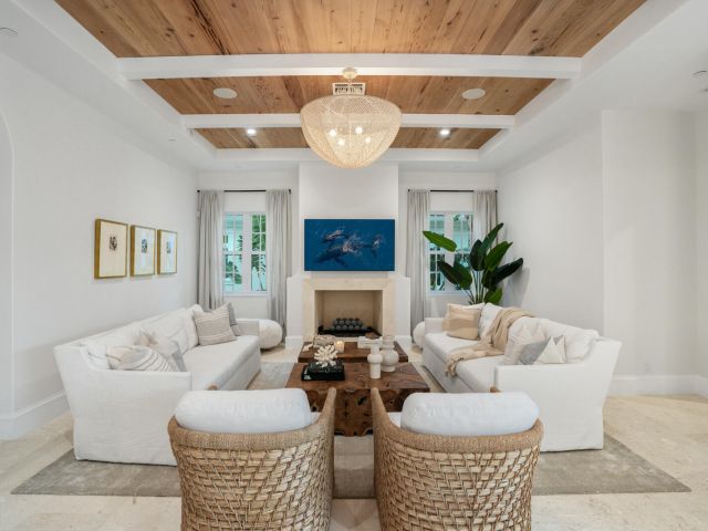 Home for sale at 1114 Vista Del Mar Drive N - photo 6637525