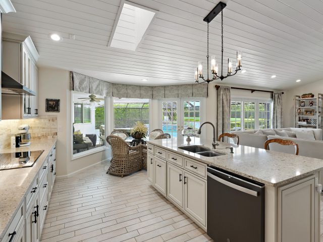 Home for sale at 10754 Stonebridge Boulevard - photo 6652753