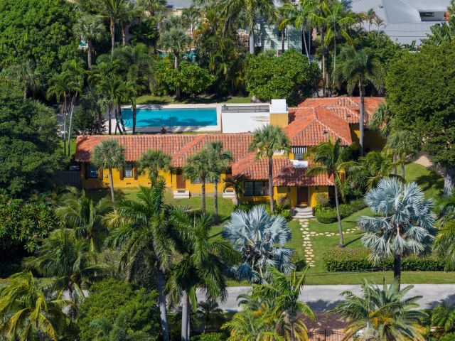 Home for sale at 334 Palm Trail - photo 6640439