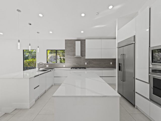 Home for rent at 4798 NW 25th Way - photo 6698946