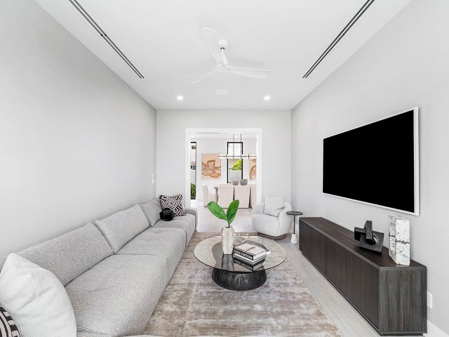 Home for sale at 718 Lake Avenue N - photo 6682475