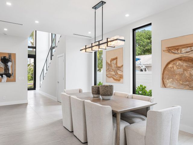 Home for sale at 718 Lake Avenue N - photo 6682478