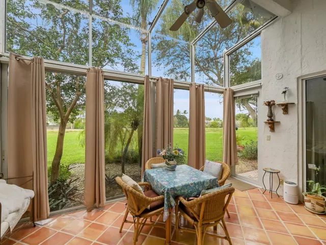 2-bedroom home for rent in Boca Raton - 17210 NW Boca Club Boulevard 103 - MondialRealty