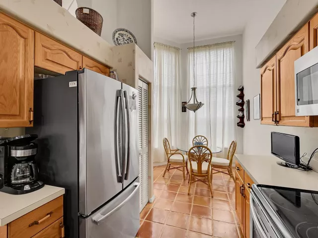 2-bedroom home for rent in Boca Raton - 17210 NW Boca Club Boulevard 103 - MondialRealty