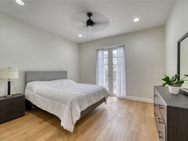 Home for sale at 430 SW 147th Ave - photo 7432350