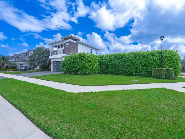 Home for rent at 8652 Dream Falls Street - photo 6647174