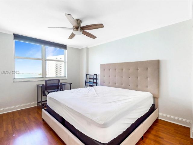 1-bedroom condo for sale in Miami - 770 Claughton Island Dr 1012 - MondialRealty
