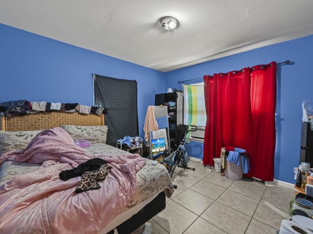 Home for sale at 610 32nd Street - photo 6637133